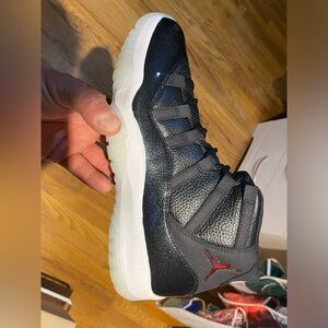 Jordan 11 “72-10” size 10.5 DS